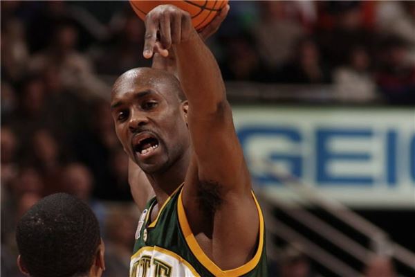 能维持场均 能维持场均