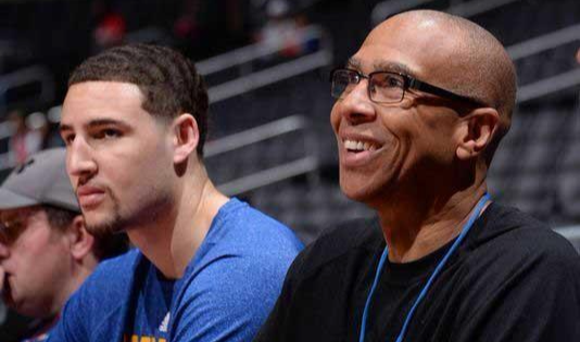 让中锋拉到 让中锋拉到