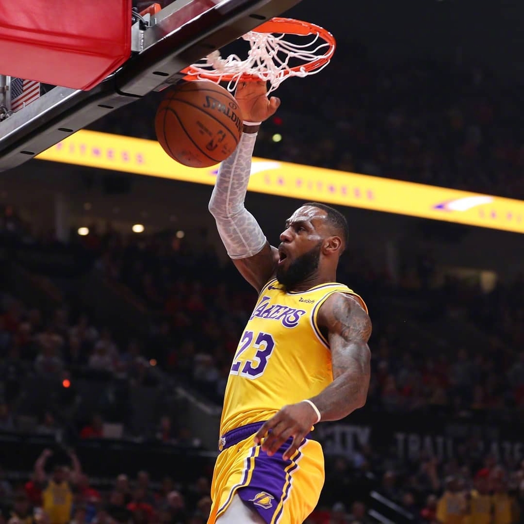 年轻球员发 年轻球员发